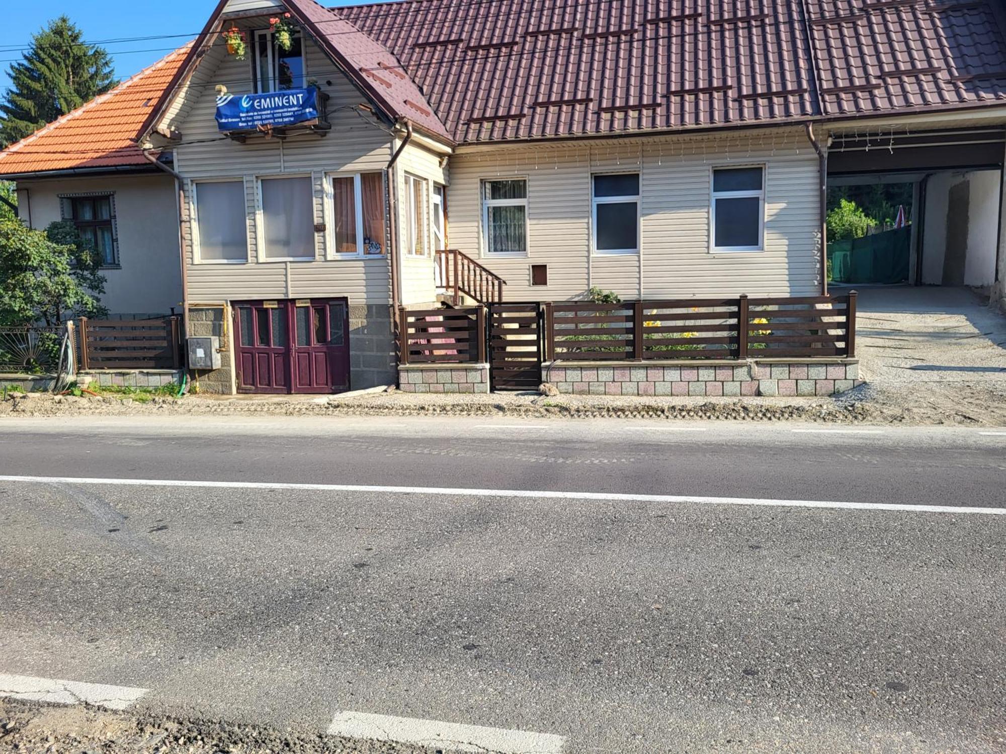 Casa Ernst Hotell Moieciu de Jos Exteriör bild