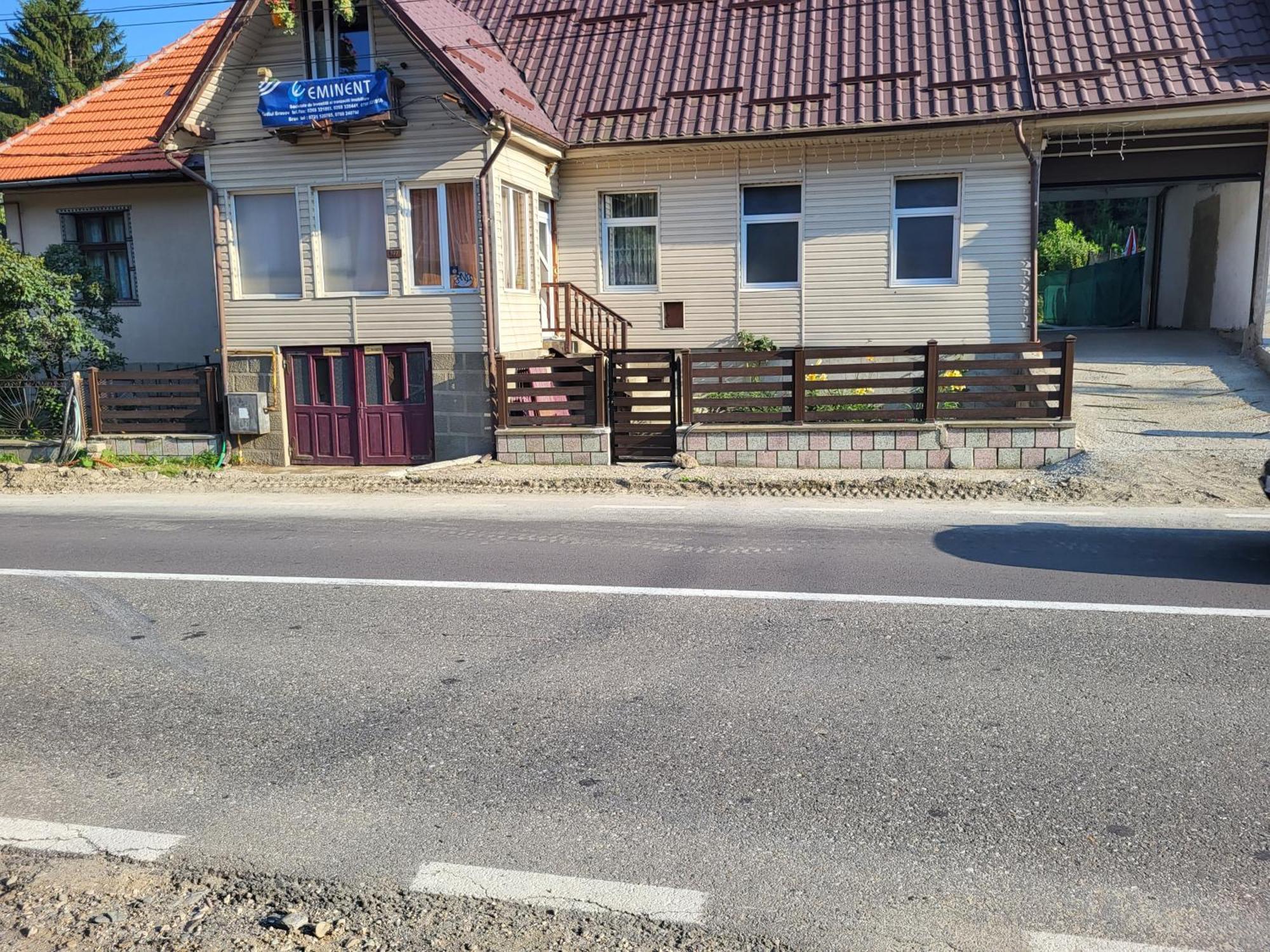 Casa Ernst Hotell Moieciu de Jos Exteriör bild